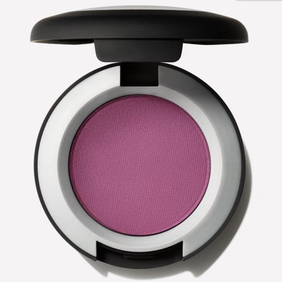 MAC • P for Potent Eyeshadow - Picture 11 of 13